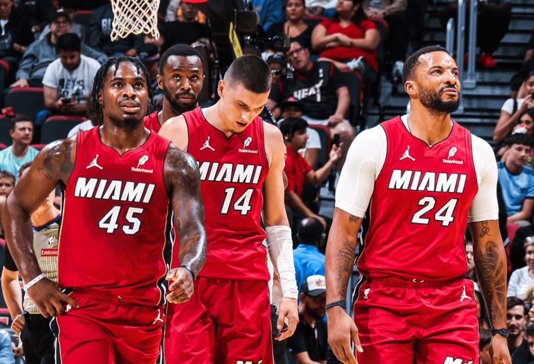 包含集结日迈阿密热火备战NBA季后赛,复出首秀细节曝光,管理层满意,年轻球员得到机会的词条 包含集结日迈阿密热火备战NBA季后赛,复出首秀细节曝光,管理层满意,年轻球员得到机会的词条